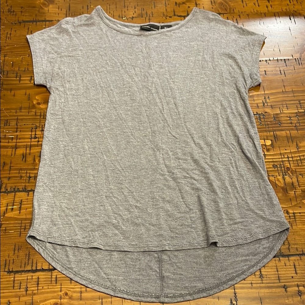 Adrienne Vittadini Gray Short Sleeve Tee